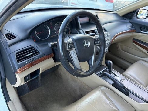 Used 2011 Honda Accord EX-L image 17
