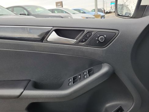 Used 2016 Volkswagen Jetta SEL w/ Lighting Package image 17