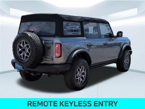 Used 2023 Ford Bronco Badlands AWD/4WD image 6
