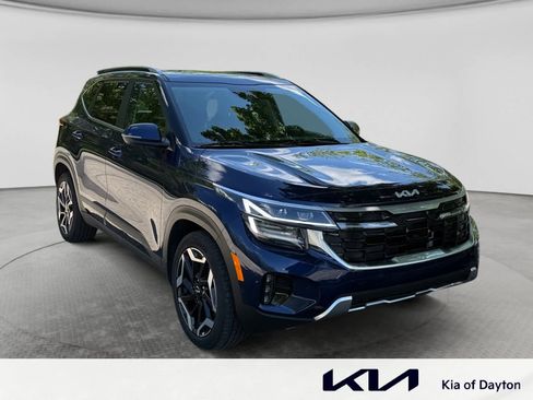 Used 2024 Kia Seltos SX w/ SX Sunroof Package AWD/4WD image 3