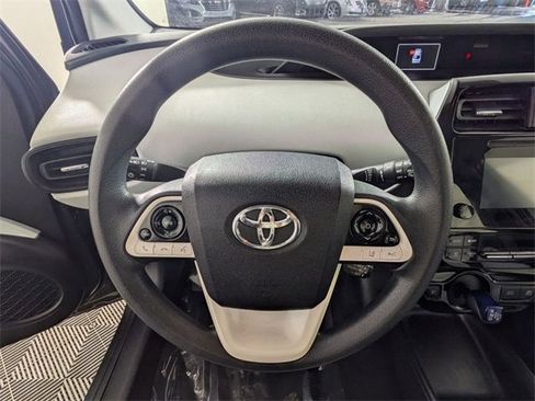 Used 2017 Toyota Prius Two image 18