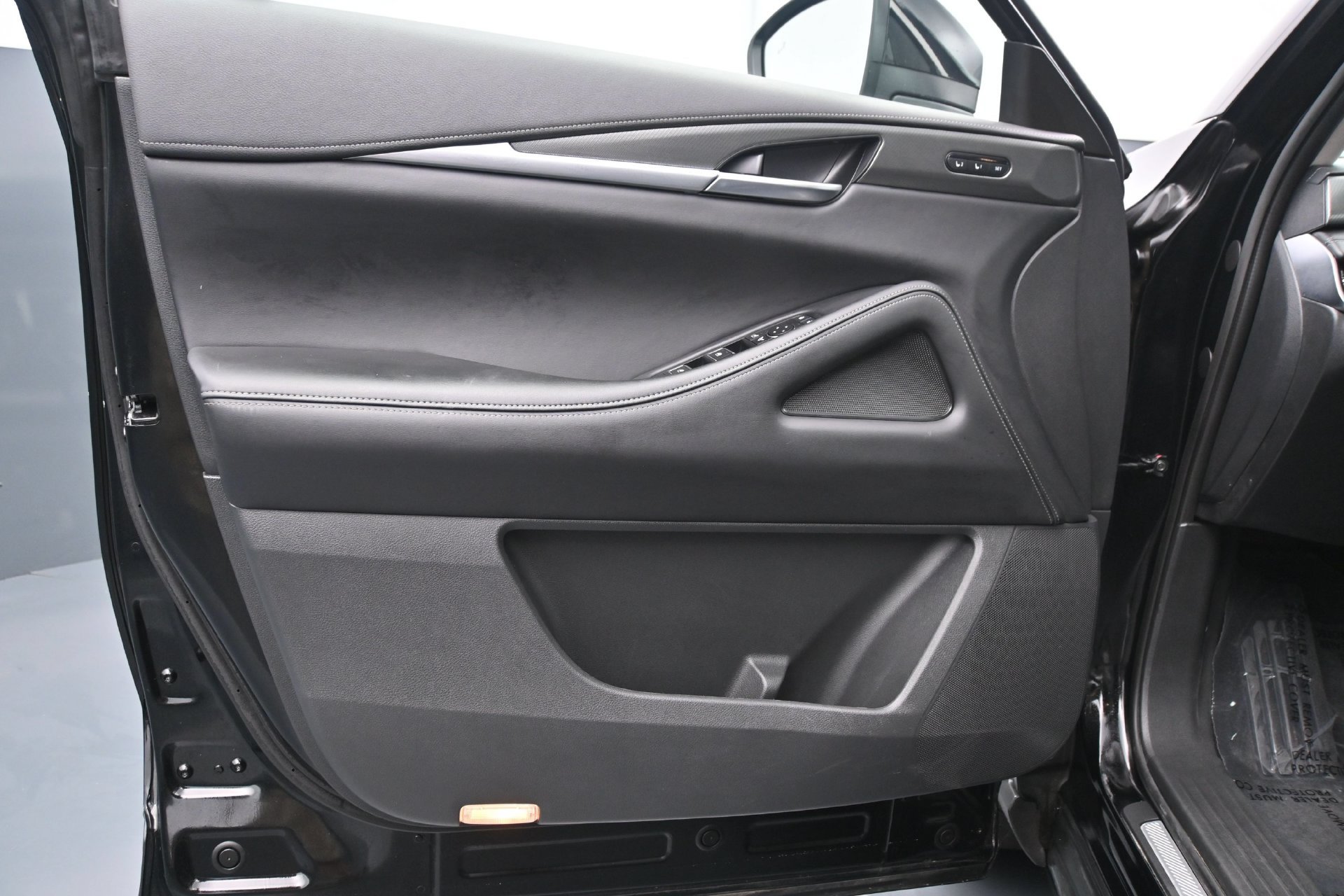 Used 2024 INFINITI QX60 Luxe AWD/4WD image 18