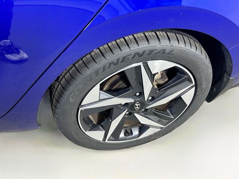 Used 2023 Hyundai Elantra SEL w/ Convenience Package image 30