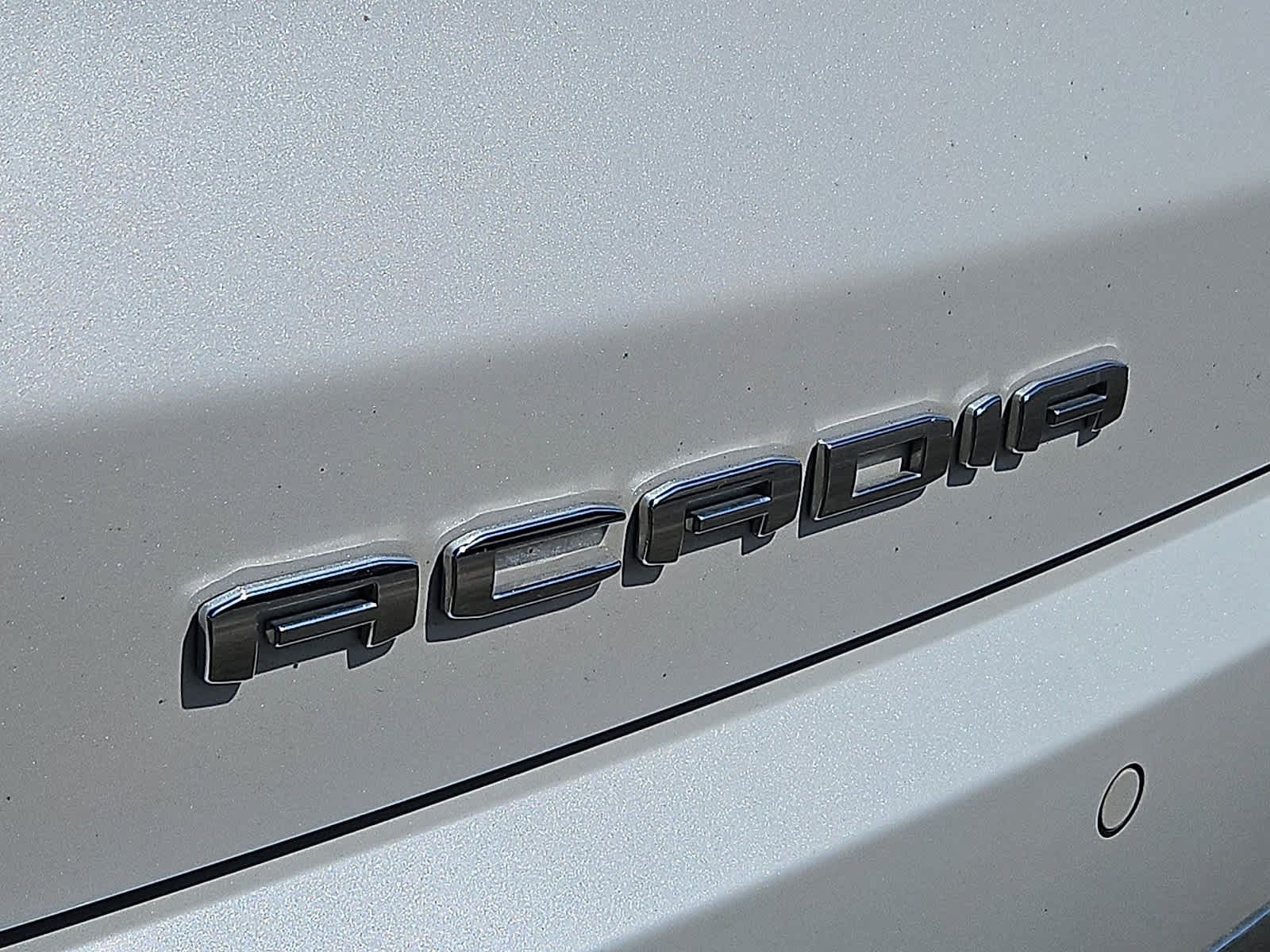 Used 2023 GMC Acadia Denali w/ Denali Ultimate Package FWD image 6