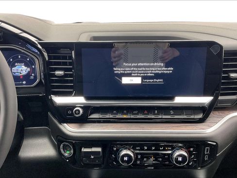 New 2026 GMC Sierra 1500 SLT w/ SLT Convenience Package image 7