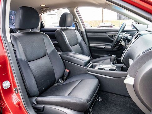 Used 2016 Nissan Altima 2.5 SR FWD image 20