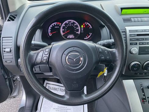 Used 2010 MAZDA MAZDA5 Sport image 13