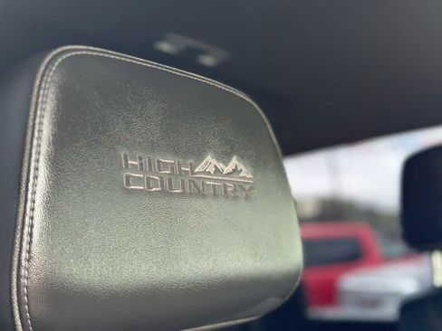 Used 2022 Chevrolet Silverado 2500 High Country AWD/4WD image 20