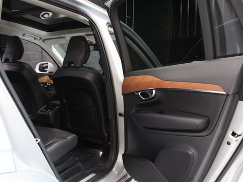 Used 2023 Volvo XC90 B6 Plus w/ Protection Package Premier AWD/4WD image 44