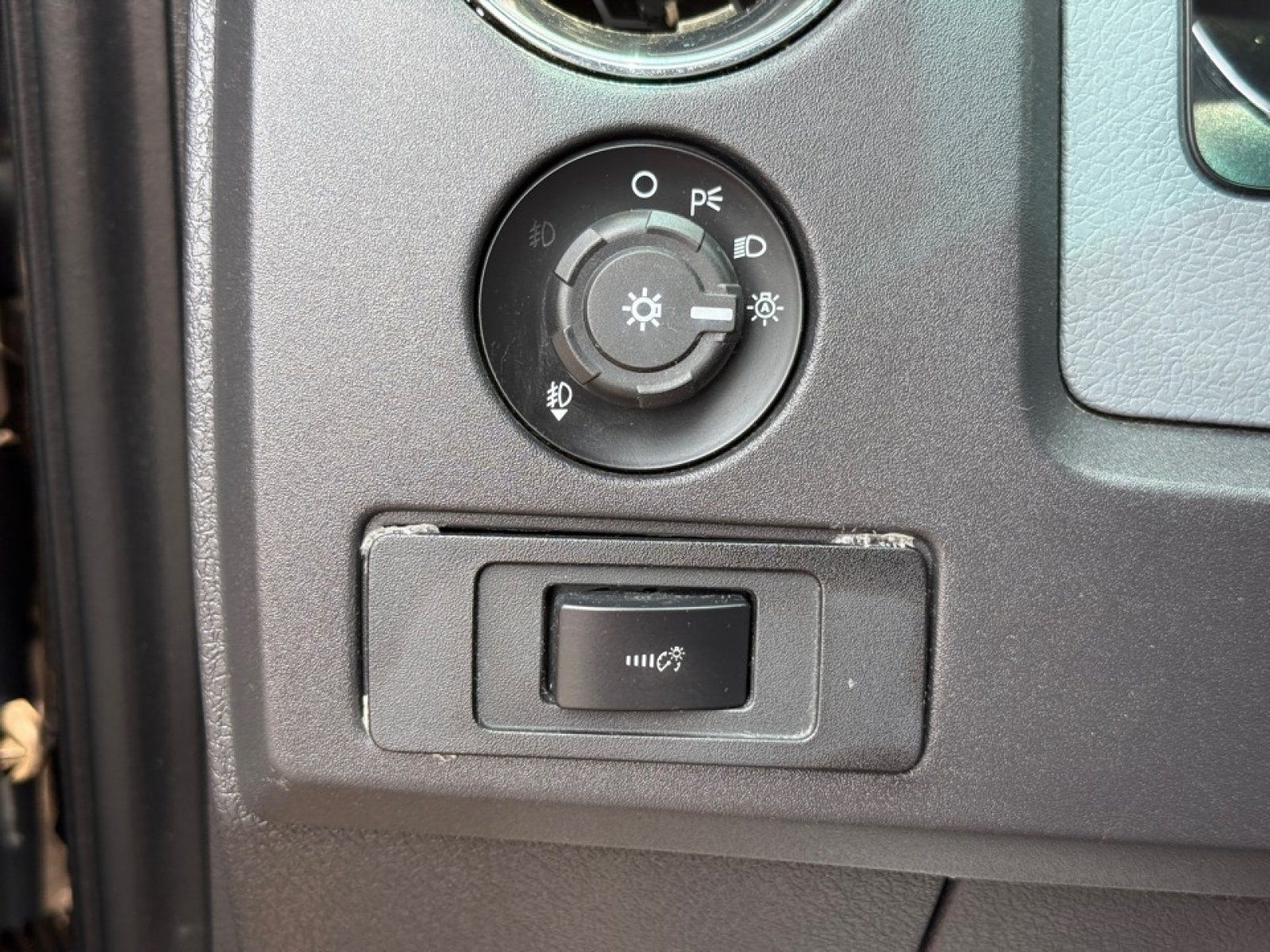 Used 2013 Ford F150 XLT w/ XTR Pkg AWD/4WD image 30