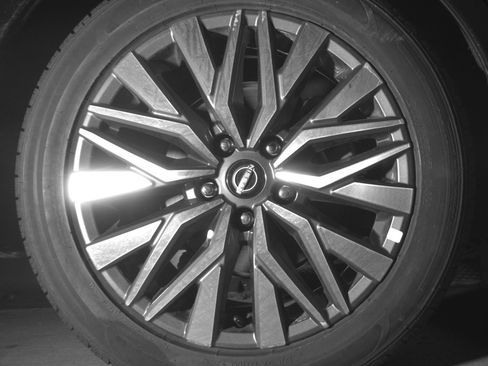 Used 2025 Nissan Altima 2.5 SV image 15