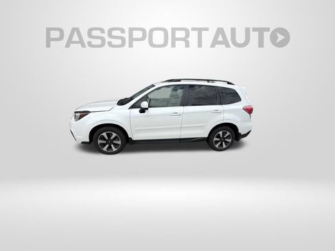 Used 2017 Subaru Forester 2.5i Limited AWD/4WD image 2