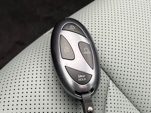 New 2025 Hyundai Elantra Limited image 26