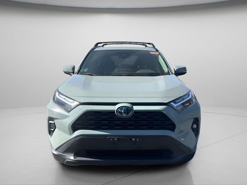 Used 2023 Toyota RAV4 XLE Premium AWD/4WD image 11
