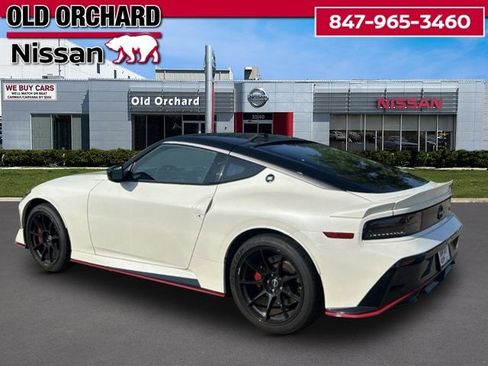 Used 2025 Nissan Z NISMO w/ Floor Mat Package RWD image 8