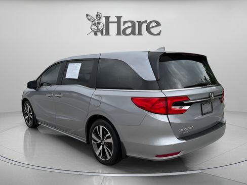 Certified 2024 Honda Odyssey Touring image 3