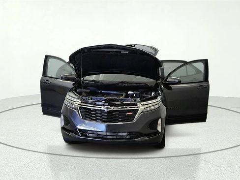 Used 2023 Chevrolet Equinox RS AWD/4WD image 8