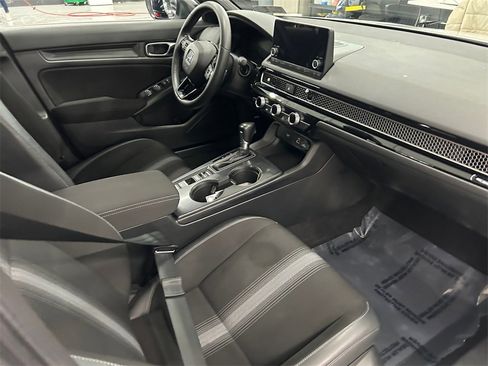 Used 2022 Honda Civic Sport image 18