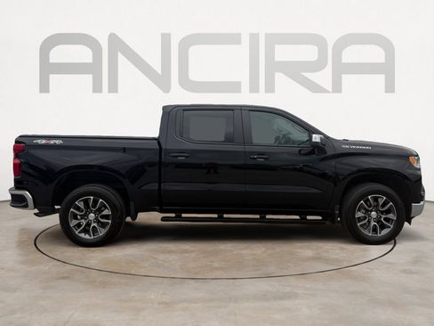 Used 2024 Chevrolet Silverado 1500 LT AWD/4WD image 13