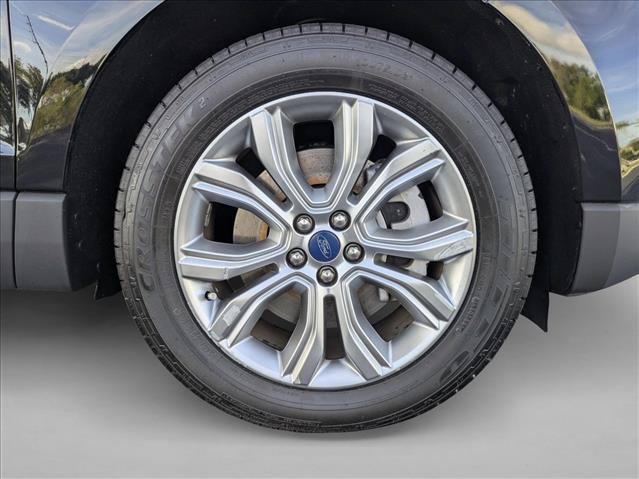 Used 2022 Ford Edge Titanium w/ Equipment Group 301A AWD/4WD image 22