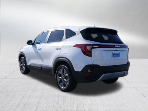 Used 2025 Kia Seltos LX image 5