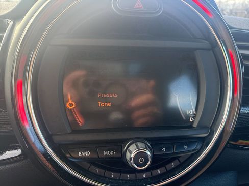 Used 2017 MINI Cooper Clubman S image 25