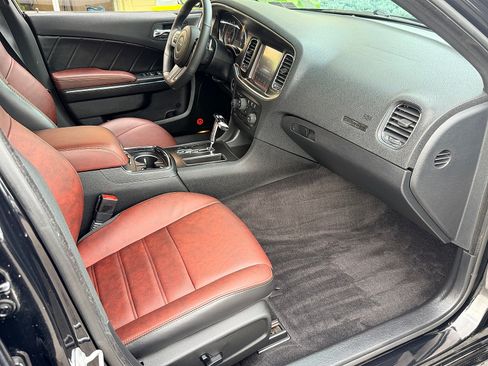 Used 2014 Dodge Charger R/T RWD image 38
