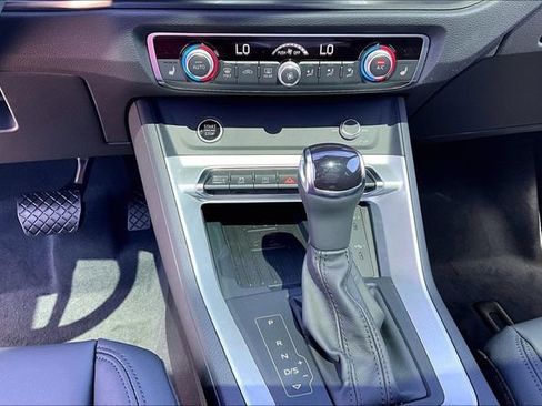 New 2025 Audi Q3 2.0T Premium image 26