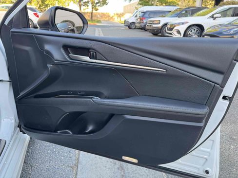 Used 2025 Toyota Camry XSE FWD image 58