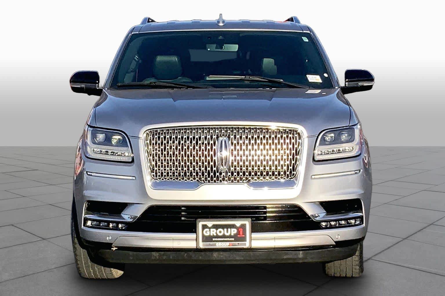 Used 2021 Lincoln Navigator 4WD image 4