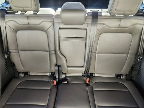 New 2026 Lincoln Corsair Premiere image 15