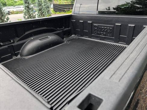 Used 2020 RAM 1500 Laramie AWD/4WD image 18