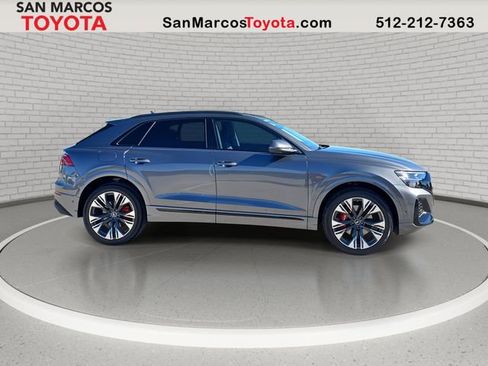 Used 2025 Audi Q8 Premium Plus image 4