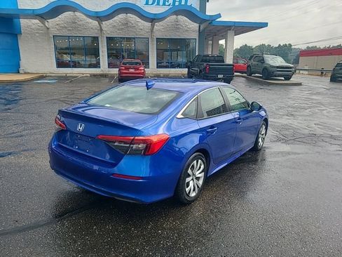 Used 2023 Honda Civic LX image 5