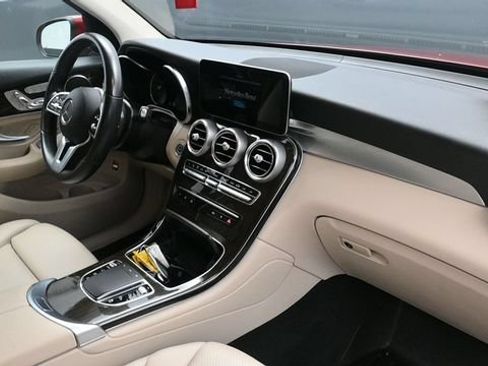 Used 2022 Mercedes-Benz GLC 300 4MATIC image 13