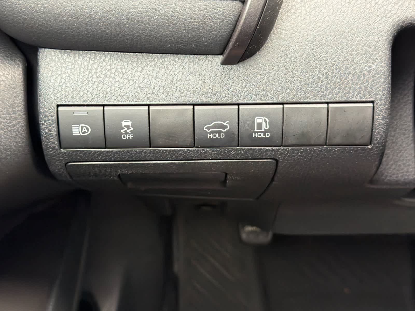 Used 2024 Toyota Camry SE FWD image 27