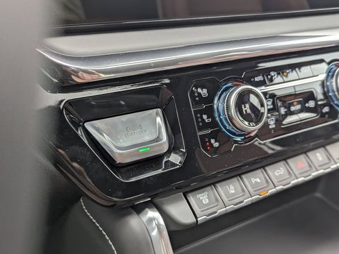 New 2026 GMC Sierra 3500 Denali Ultimate image 25