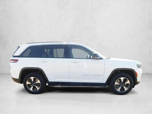 Used 2024 Jeep Grand Cherokee Limited 4xe AWD/4WD image 7