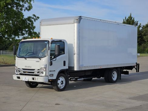 New 2026 Isuzu NPR RWD image 2