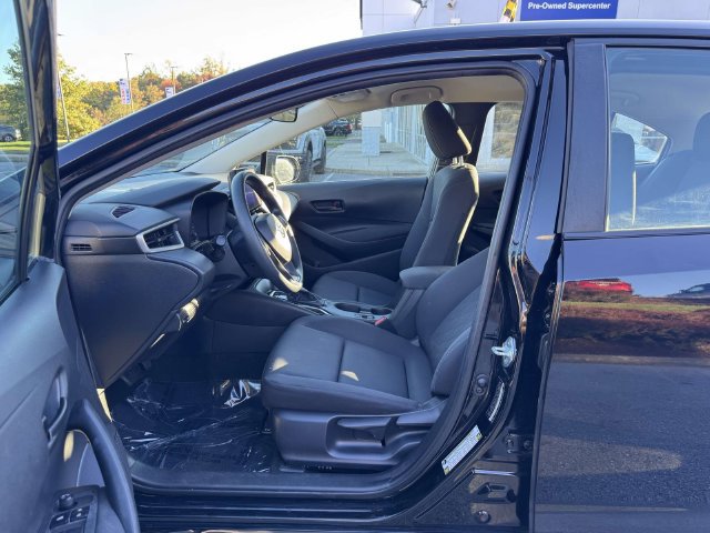 Used 2024 Toyota Corolla LE FWD image 17