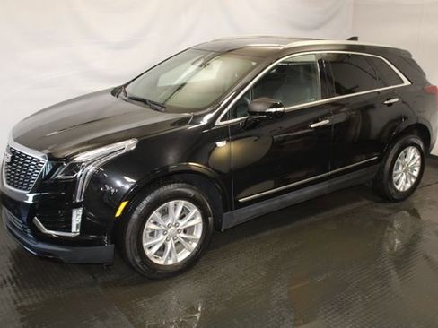 Certified 2023 Cadillac XT5 Luxury AWD/4WD image 2