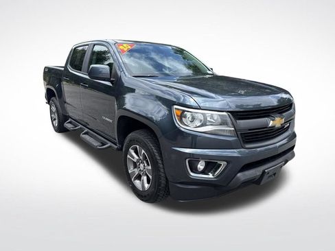 Used 2020 Chevrolet Colorado Z71 AWD/4WD image 3