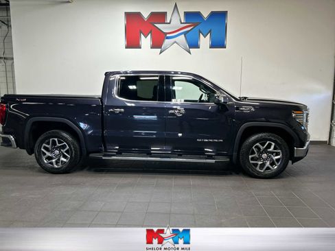 Used 2023 GMC Sierra 1500 SLT w/ SLT Premium Package AWD/4WD image 1