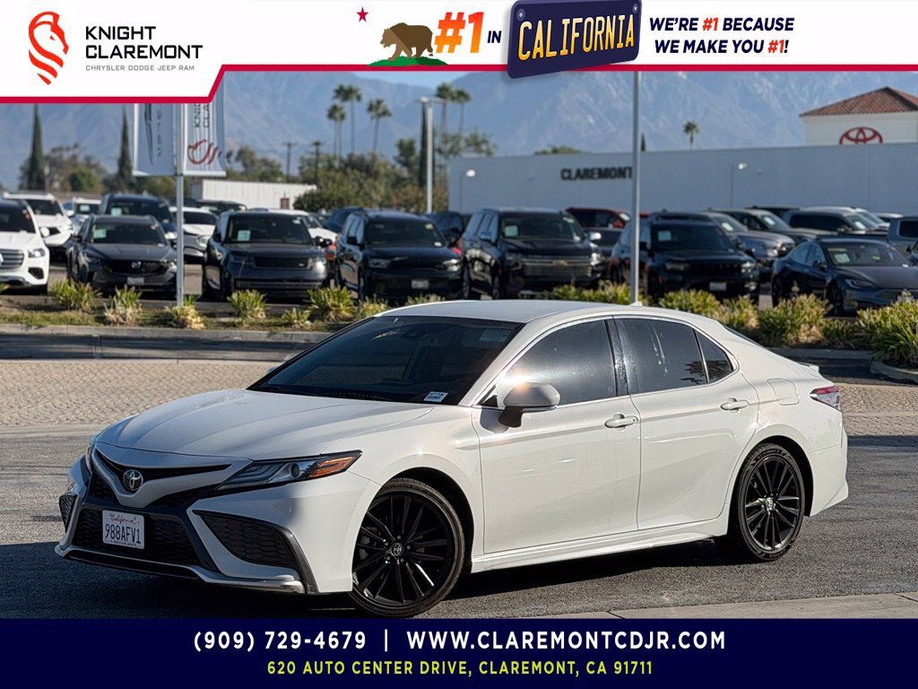 Used 2023 Toyota Camry XSE FWD image 1