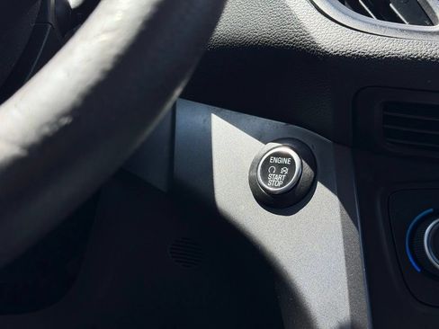 Used 2019 Ford Escape SE AWD/4WD image 18