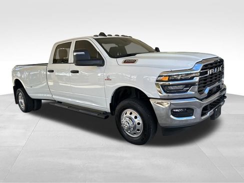 Used 2025 RAM 3500 Tradesman image 2