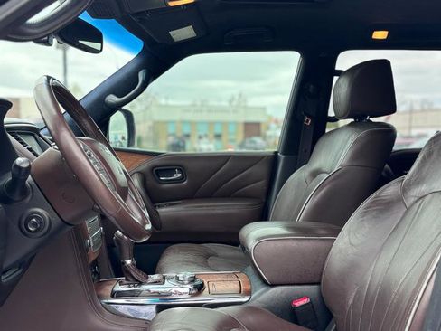 Used 2015 INFINITI QX80 4WD w/ Limited Package image 6