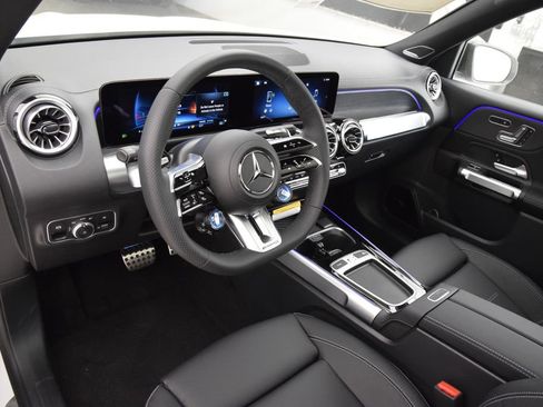 New 2026 Mercedes-Benz GLB 35 AMG 4MATIC image 21