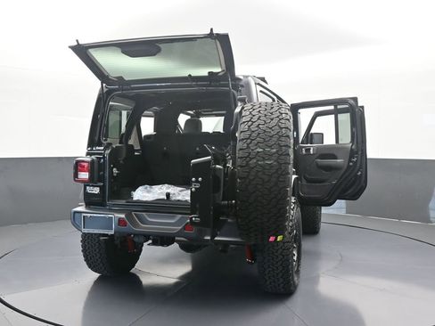 Used 2025 Jeep Wrangler Unlimited Sport AWD/4WD image 71