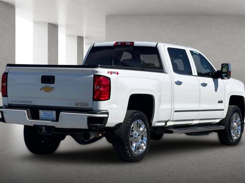 Used 2017 Chevrolet Silverado 2500 High Country w/ Duramax Plus Package AWD/4WD image 4